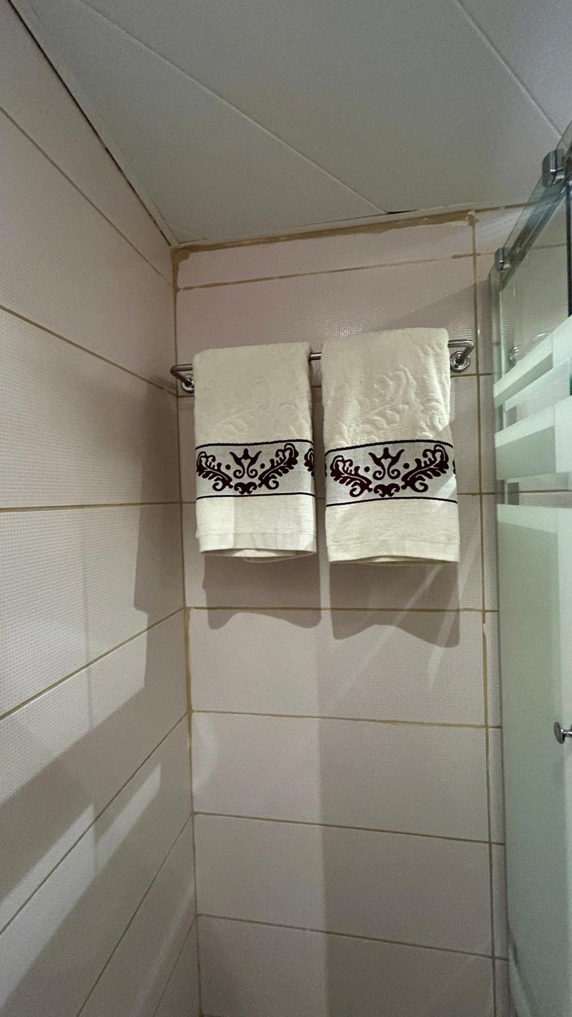 Celestia Boutique Inn - Boutique Stay Overlooking Jerash Ruins Jarash Værelse billede