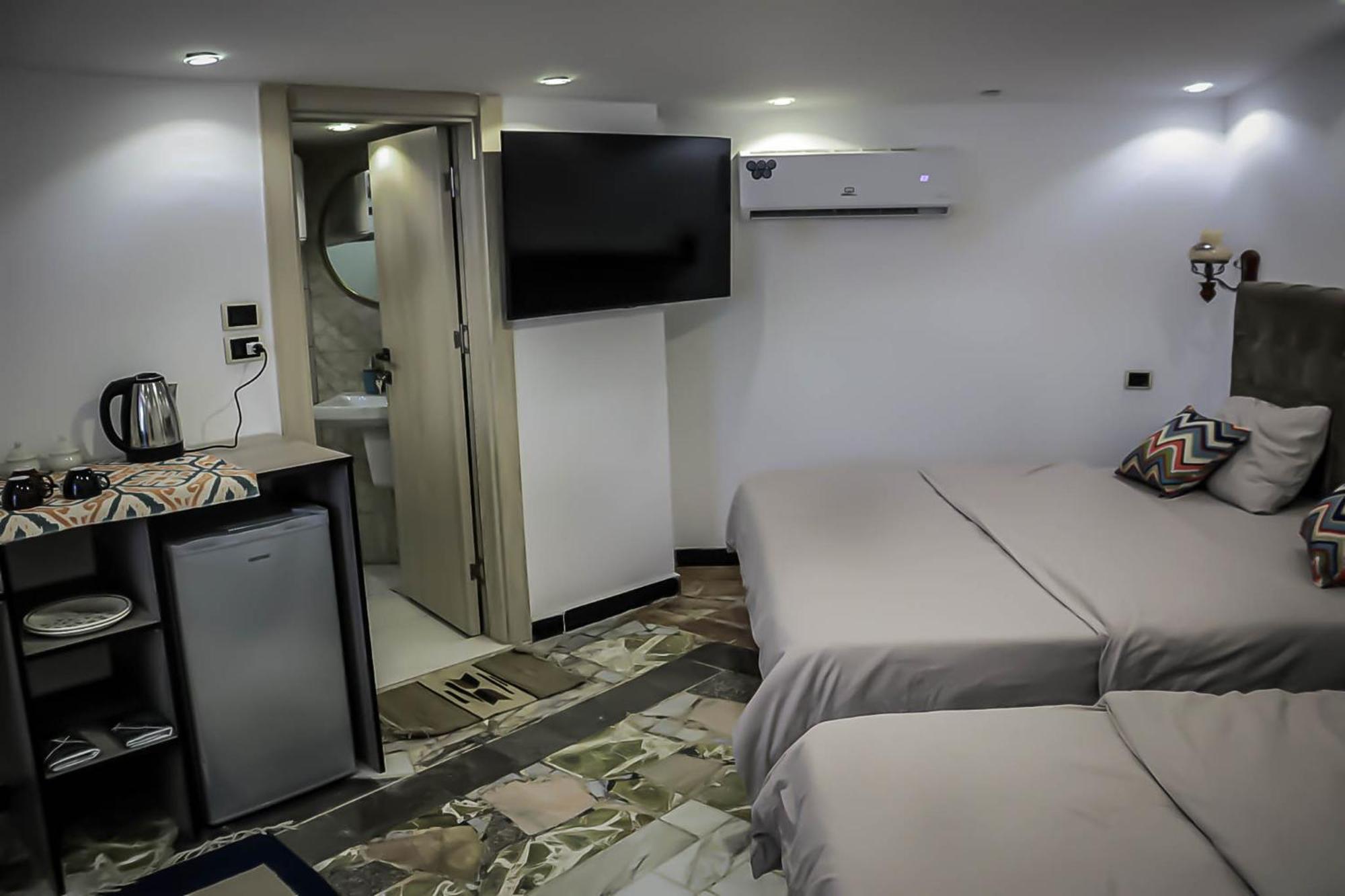 Celestia Boutique Inn - Boutique Stay Overlooking Jerash Ruins Jarash Værelse billede